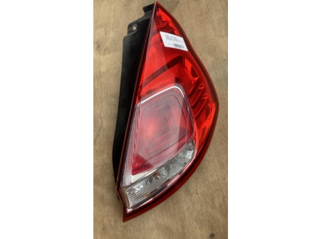114218603-bd12db7a-3c31-416b-8ccb-be3fd0869f47-Piece-Feu-arriere-principal-droit-feux-1877010-FORD-FIESTA-6-PHASE-2-ca4cd8e889246690985662ffa34891240153807018ad4f7c80b3110cb4c67992_m.jpg
