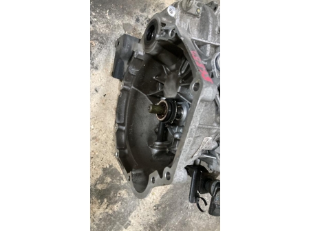 113929971-348bc61e-2030-40a7-9d45-226ac4c37cd2-Piece-Boite-de-vitesses-KIA-PICANTO-3-PHASE-1-7a42038e791be31bc04e5ce591bc45d85c84acaf18e021afe99e56f0f5e180b8_m.jpg