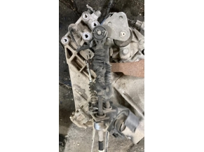 113930478-30a617c2-3641-4850-867d-e12cbdfcc30d-Piece-Boite-de-vitesses-PEUGEOT-108-3d6ed48c55bce9f26ff6883981ff6c27458422558a283fe9716b18e51b2f58ba_m.jpg 2