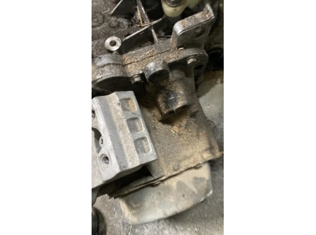 113930672-4d172553-34fd-4819-b71d-ea27d70eeb84-Piece-Boite-de-vitesses-CITROEN-C3-PICASSO-PHASE-2-8a9db904f6768d81b7f48dae618c3251b9f00c756804fa62cca7e2136505382e_m.jpg