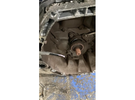 113930814-007c6bc1-3eee-4f23-9820-75a8d13bd485-Piece-Boite-de-vitesses-RENAULT-CLIO-3-PHASE-2-c2affdf02c6ba79003f7e006cff36e76d39adb2cca312eeca6e7c67e69d53f8c_m.jpg