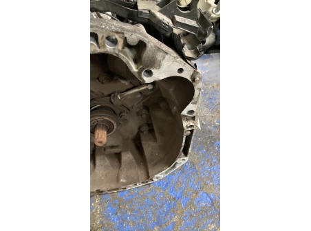 113930814-179b8586-1269-4515-b483-c1b0b6b49cd2-Piece-Boite-de-vitesses-RENAULT-CLIO-3-PHASE-2-411fe88e91e933d62000949e49ea9e3e7b76243744b67d9e8617dccad83926ed_m.jpg