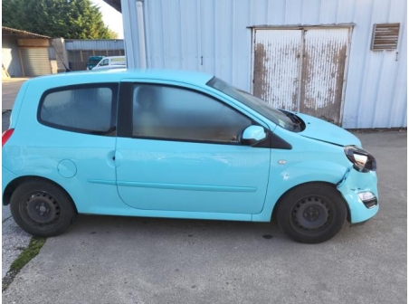 Vehicule-RENAULT-TWINGO%202%20PHASE%202-2013-a81038505f4c551cb31c46080f353469d9692dd9aa043dbd4f71c5b919121ad5_m.jpg