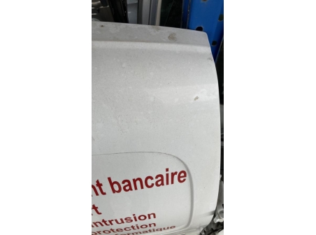 113878183-d60b0444-9863-48c2-9994-4eae4d384cc3-Piece-Porte-de-coffre-droit-901003757R-RENAULT-KANGOO-2-PHASE-2-bf794b364b4a2b8c28288c8589af32cda8eafdc6f540db502d1d3556fadc415b_m.jpg