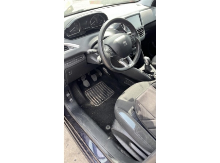 Vehicule-PEUGEOT-208%201%20PHASE%201-2015-ac832f7ce1409d4449cbf537e4aa16b8113c83002ae3bf1bd7e7e8df1e5de4e7_m.jpg