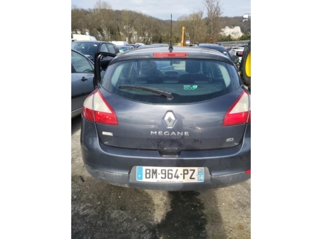 Vehicule-RENAULT-MEGANE%203%20PHASE%201-2011-41760b7bc2c95969edc363ddbd501e5cf09b6c1b66ce2997ae0395e3c3aa3edd_m.jpg