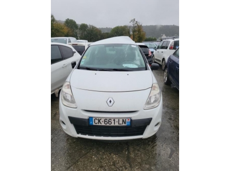 Vehicule-RENAULT-CLIO%203%20PHASE%202-2012-31542ba662c8e4bae6dce4052bac0a38b791b31cefa09f010049bc785d9f0729_m.jpg