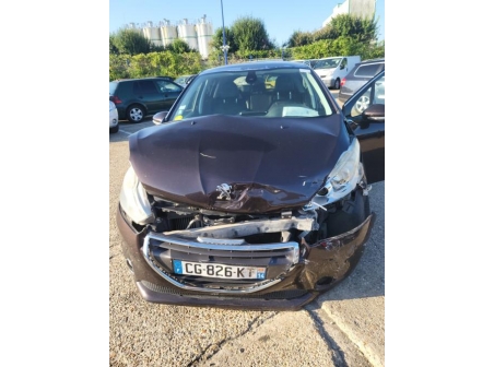 Vehicule-PEUGEOT-208%201%20PHASE%201-2012-658eb29d49c3403742cebe3ca29c1c7228bf0eaef90e9ede6a467d7d44650d25_m.jpg