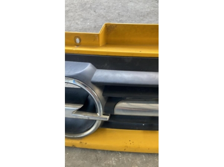 113730547-1b5623aa-5632-4725-b39c-ae00e294074e-Piece-Calandre-93160178-OPEL-VIVARO-1-PHASE-1-edc157391f452e0ffc0e8f4d60a5ba0aa8adbce2365505034adf727c4f13a4e3_m.jpg