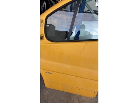 113730698-f9ef7f2d-1ea9-4268-88ea-75c7ff7a61c7-Piece-Porte-avant-gauche-93194149-OPEL-VIVARO-1-PHASE-1-e287102f1bbd5c301f928a8a8997527c2d97c2f544b73a2e5abd1984d59d4265_m.jpg