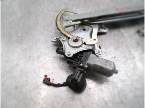 113666201-77469792-2210-44a7-828d-82703feba2b9-Piece-TOYOTA-b86257d518591bda363cf6481fb5381cfef91c63b7e7d081c2b58f0e790fe3ce_m.JPG 2