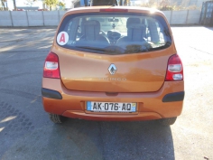 Vehicule-RENAULT-TWINGO-II-PHASE-1-1-5-2008-6a571a220c06f8a11c93375352fbaa975473a6b05b5fa5c1ebfe754cea3e88b6.JPG