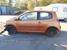Vehicule-RENAULT-TWINGO-II-PHASE-1-1-5-2008-6a571a220c06f8a11c93375352fbaa975473a6b05b5fa5c1ebfe754cea3e88b6.JPG 2