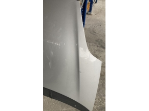 113623087-fce02927-c807-4b79-b3fd-d182160d4cd4-Piece-Capot-0000051701140-FIAT-PUNTO-3-095f54150fbe49a1bb94d14d014bb55d7412d8ebb375bb1ac5a19d408f4271e7_m.jpg 2
