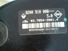 Piece-Servo-frein-RENAULT-TWINGO-II-Essence-b6de498da6ecf9f745192c217ad3c503cb537108a37e4ee1c70c9bfeefa92a23.jpg 2