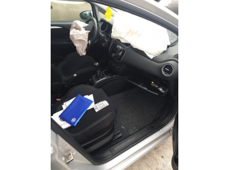 Vehicule-FIAT-PUNTO%203-2015-5dd4cab6ae06891b55cdfe570200ef39fb6ecbedcd1bc584102f17eb5ee4b936_m.jpg Vehicule-FIAT-PUNTO%203-2015-5dd4cab6ae06891b55cdfe570200ef39fb6ecbedcd1bc584102f17eb5ee4b936_m.jpg