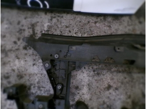 113542813-e38a6c31-2de3-4e1f-9fe6-71117867ac22-Piece-MERCEDES-669388c7e75ab2fb65d58a0fa29315a18d7b7a9373cba5f7cf8dd5d2f1bb86ba_m.JPG 2