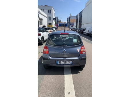 Vehicule-RENAULT-TWINGO%202%20PHASE%201-2009-0ca756985e93eaf7c914a75d9726f1db501def062f0e1bdeac2ad48091e97ecd_m.jpg