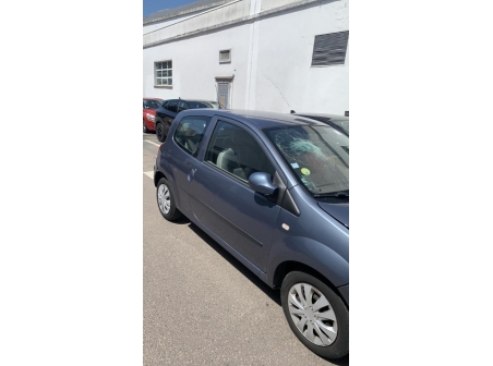 Vehicule-RENAULT-TWINGO%202%20PHASE%201-2009-898f8df80e57abb1b699c093b75ca23adb665310dd8f5e220944fa66d82bf5ba_m.jpg