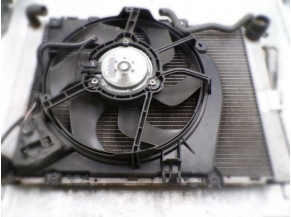 113594379-4849c0a3-91df-4f87-b8c8-00e8a68f9b0f-Piece-RENAULT-9ac20cf6a67c9c8529ee3fa353939b379fdadc188475f06be30b0ca0574f79ab_m.JPG 2