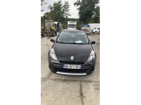 Vehicule-RENAULT-CLIO%203%20PHASE%202-2011-8369f684903af4b15f10a8a238c20892ef81a934bb7ac469aa97ad9b5c5eda38_m.jpg