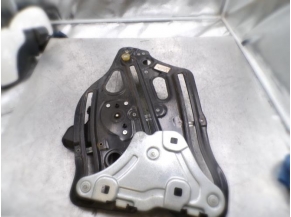 113531952-40071cd3-ecd8-4d5d-be31-597750bb631b-Piece-RENAULT-a9c392307334531124f6d0cf9a88fa8336196ac0901597de0b87445eb7256bd9_m.JPG 2