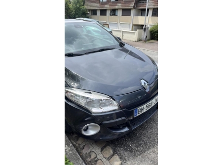 Vehicule-RENAULT-MEGANE%203%20PHASE%201%20CABRIOLET-2011-b7e709935472f6501e10dbba0d6e22cc6f735b0ef8675752f6cffa12748c449c_m.jpg