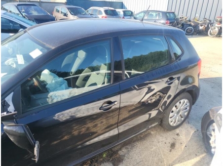 Vehicule-VOLKSWAGEN-POLO%205%20PHASE%201-2011-27646f44a40e107b55c1c9db9de7974eeabcefd75e0c1eee4eafe8a196c093aa_m.jpg