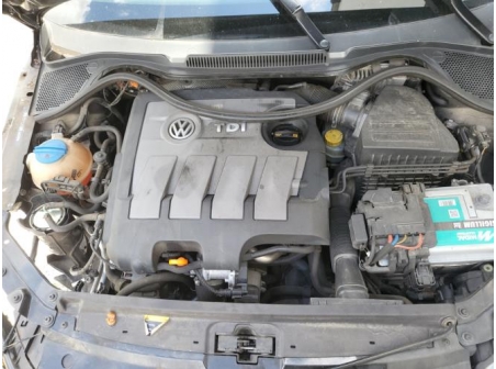 Vehicule-VOLKSWAGEN-POLO%205%20PHASE%201-2012-62e8e1ea0e313e2cdd1c5625f57b92cbb29a1c1108f96692ee45eedf87008f9d_m.jpg
