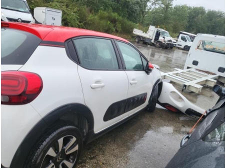 Vehicule-CITROEN-C3%203%20PHASE%201-2017-bd69b3273701098121dfd3e698c7e2852147143f169a65008e2fccef98fd7e8b_m.jpg