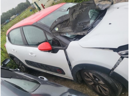 Vehicule-CITROEN-C3%203%20PHASE%201-2017-22a3a25f48350825b69a2300e6ef76822c1a683b0bc01d8789e5c69d52cc018e_m.jpg
