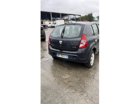 Vehicule-DACIA-SANDERO%201-2009-a14defce4247adcf5d4a8c04a874a474a99f3456790cd441c72a49317444a337_m.jpg