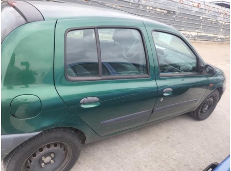 Vehicule-RENAULT-CLIO%202%20PHASE%201-2000-1764e18e7cc1db76be389eb052b0279dbcdc472459a50af757b8afa07ef67c1b_m.jpg