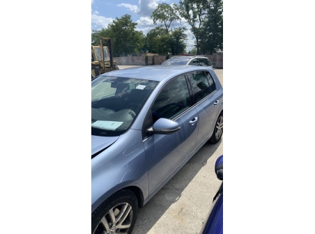Vehicule-VOLKSWAGEN-GOLF%206-2010-ece3e8496f454827839a42bee643e92f3cb35078891d3e2eb3bb95f11bb7d905_m.jpg