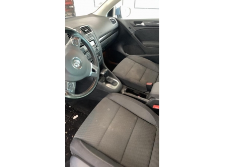 Vehicule-VOLKSWAGEN-GOLF%206-2010-79de515c8d4a3fc40678d9fe4c1972ce4346c58f7d7361f31e8302cf825792c0_m.jpg