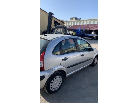 Vehicule-CITROEN-C3%201%20PHASE%202-2006-fbfb2500d256b664ec78095077da829078865a28535849888c0aa301914f4780_m.jpg