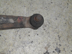 Piece-Triangle-avant-droit-FORD-KA-II-Ambiente-Diesel-33efd6902ee276be32261da02732f70a40f5192339410f939d8081d4e655fac7.JPG 2