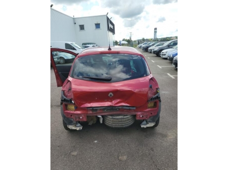 Vehicule-RENAULT-CLIO%203%20PHASE%202-2010-3fe14611942b44a8aa136e8d1f007d4c8cb9190fd9447e0a3b514f789be834ea_m.jpg
