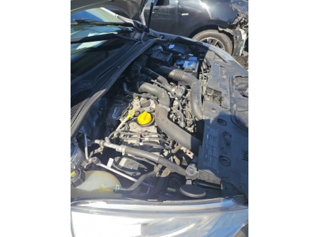 Vehicule-RENAULT-CLIO%204%20PHASE%201-2015-8e0fd8c112ab357a2e655cb6e325790adc95df3153a8c9d9e52918c664e399f4_m.jpg