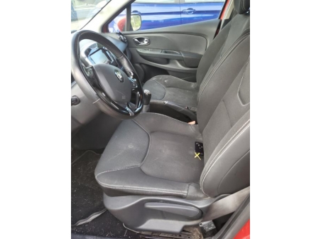 Vehicule-RENAULT-CLIO%204%20PHASE%201%20BREAK-2013-91206609a7398137b67bcec4d1bc45576e64934e5df0b91406b954164bbe974c_m.jpg