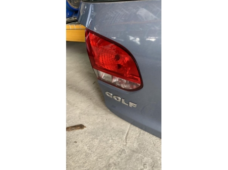 112836380-791e3fd0-1da0-45b9-8008-a311a7c6eb86-Hayon-arriere-VOLKSWAGEN-GOLF-6-9daa64909c9d328b4fe3ca6c3be9977763ff79366ddd1e17ed0073bc7be9114e_m.jpg