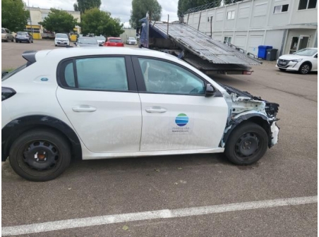 Vehicule-PEUGEOT-208%202-2023-c88aa90de8e70890f5ba1e3bc990683359dea2af6b9c7c35ec6f06dc9709db2a_m.jpg