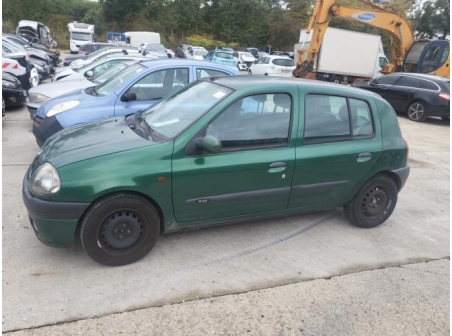 Vehicule-RENAULT-CLIO%202%20PHASE%201-2000-5ef0e4588b492367f14e13b61f31a57a43f3b48b829b38cebf775f7ae2daa60b_m.jpg
