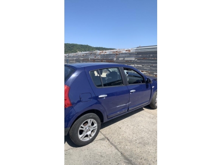 Vehicule-DACIA-SANDERO%201-2009-587fb9f854f5487531304cd0d276e3bbddf355f51abbcfabb89938d97956711c_m.jpg