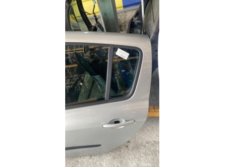 112622527-7e016936-bf93-4e44-ac2f-0bac185cca60-Piece-Porte-arriere-gauche-7751476191-RENAULT-CLIO-3-PHASE-2-3a6b8f9789a4a69cac5b88eea0d108d4644fe6feac6b48da00c76a0614d2eb3d_m.jpg