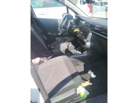 Vehicule-CITROEN-C3%203%20PHASE%201-2017-5a11d57f8bbbce4d0d76f6f3b24fea3b359ac81a005a1e475eada696c53b048b_m.jpg