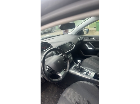 Vehicule-PEUGEOT-308%202%20SW%20PHASE%202%20BREAK-2018-14aedbb699d69c0410ca4fc7508c2a28dcf86aa64330b1a4ea4ad3094519b50e_o.jpg