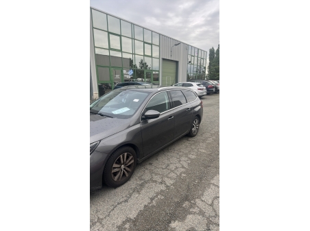 Vehicule-PEUGEOT-308%202%20SW%20PHASE%202%20BREAK-2018-4b7dfc4c92d174d84c41a4c45ac05b24def77176ff89e27582a385b054389aa3_o.jpg