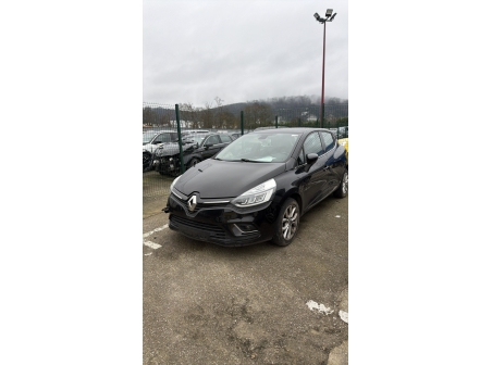 Vehicule-RENAULT-CLIO%204%20PHASE%202-2017-25380cc39572802bb23a556d3339adb4f3838b317c3cece9a9cb4109d14f0e3d_o.jpg