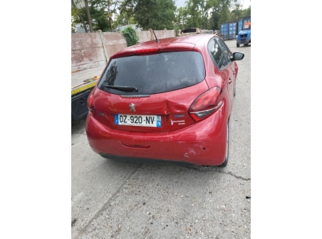 Vehicule-PEUGEOT-208%201%20PHASE%202-2016-9e64289345d76177c7fd709a9f50908203edcdd69c6aef1d28ea318ebc167c7d_m.jpg